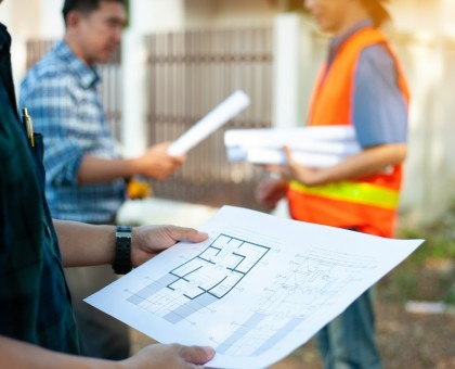 Jak zaplanować budowę domu szkieletowego o powierzchni 100 m2? Eksperci DrewHouse odpowiadają